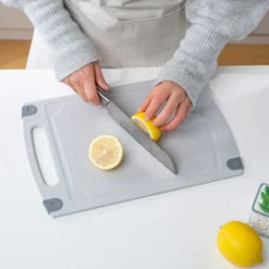 Lot De 2pcs Planche à Découper En Plastique PP,sans Danger Pour Les Aliments,sans BPA,épaisse,prise En Main Facile -Promos Gout Cuisine Boutique 100342622 3