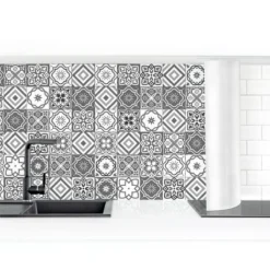 Crédence Adhésive - Mediterranean Tile Pattern Grayscale Dimension HxL: 50cm X 50cm Matériel: Smart
