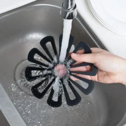 Dessous De Plat Maniques Cuisine Tapis Silicone Protege Poele De Casserole Teffal (Noir/Gris/Blanc Fleur, 160x138x8mm)