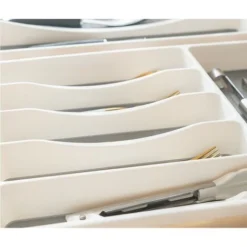 Range-couverts En Matière Plastique 6 Compartiments Rangement Tiroir Cuisine 5 X 33 X 41 Cm,couche Antidérapante,blanc/ Anthracite 5 Range-couverts En Matière Plastique 6 Compartiments Rangement Tiroir Cuisine 5 X 33 X 41 Cm,couche Antidérapante,blanc/ Anthracite -Promos Gout Cuisine Boutique 68295471 3