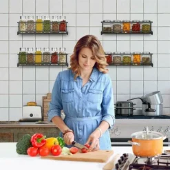 Rangement Epices Cuisine, étagère épices En Métal Sans Percage, Range épices Murale Cuisine, Porte épices Pour épices Pots Accessoire Garde-Manger Cuisine Placard, 29x6x6cm (Noir, 2 Pièces) -Promos Gout Cuisine Boutique 75243155 3