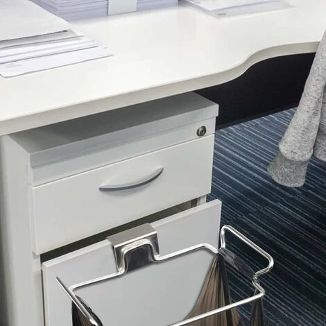 Support Sac à Déchets Pour Cuisine Porte-Sac De Poubelle Pour Porte De Placard Tiroir Armoire Cintre Inoxydable Réutilisable En Maison 5 Support Sac à Déchets Pour Cuisine Porte-Sac De Poubelle Pour Porte De Placard Tiroir Armoire Cintre Inoxydable Réutilisable En Maison – Image 5